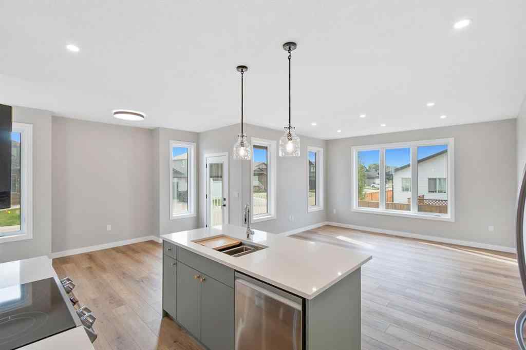 MLS® A2246753 - 54 Vincent Crescent  in NONE Olds, Residential