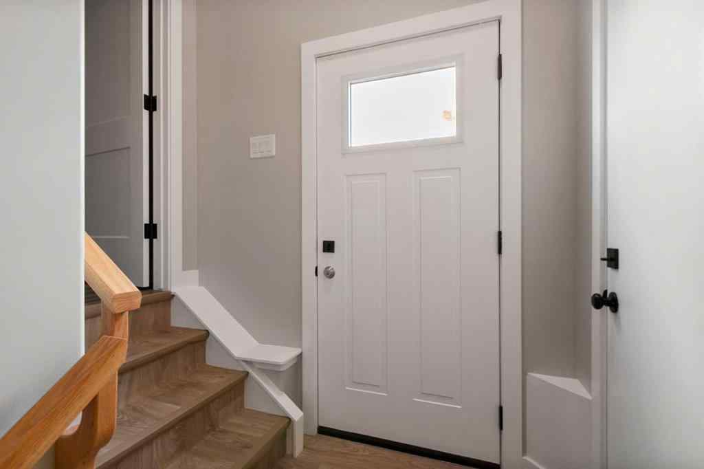 MLS® A2246753 - 54 Vincent Crescent  in NONE Olds, Residential