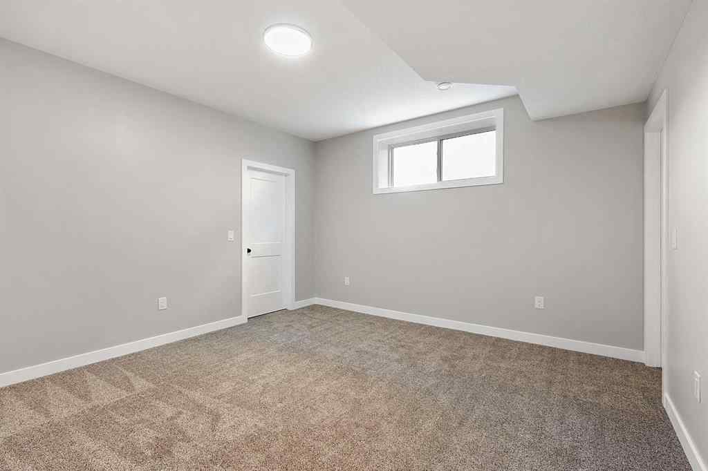 MLS® A2246753 - 54 Vincent Crescent  in NONE Olds, Residential