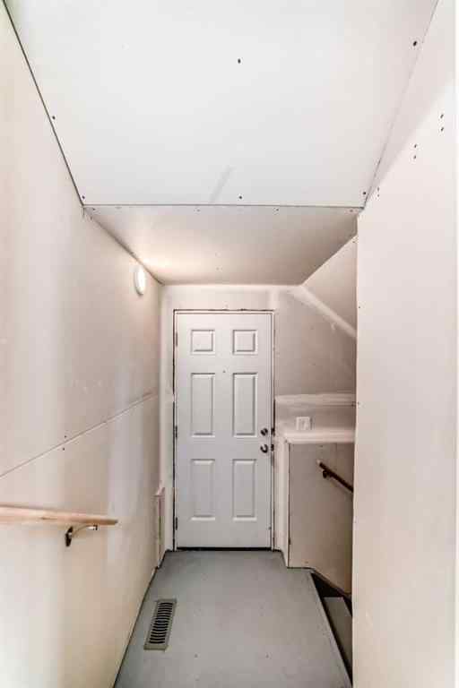 MLS® A2246757 - 662 Wolf Willow Boulevard SE in Wolf Willow Calgary, Residential
