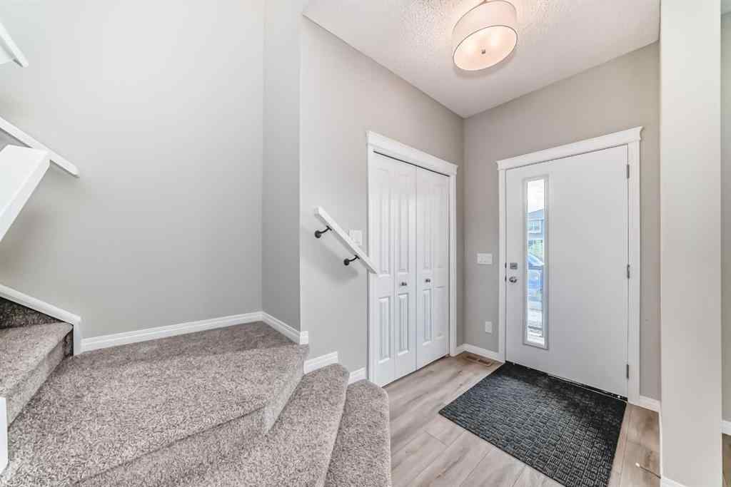 MLS® A2246757 - 662 Wolf Willow Boulevard SE in Wolf Willow Calgary, Residential