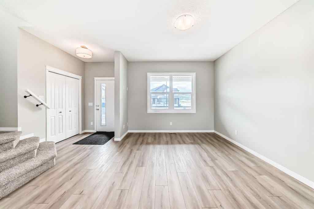 MLS® A2246757 - 662 Wolf Willow Boulevard SE in Wolf Willow Calgary, Residential