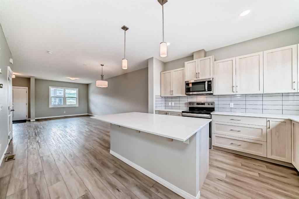 MLS® A2246757 - 662 Wolf Willow Boulevard SE in Wolf Willow Calgary, Residential