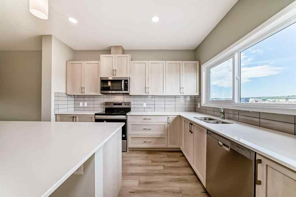 MLS® A2246757 - 662 Wolf Willow Boulevard SE in Wolf Willow Calgary, Residential