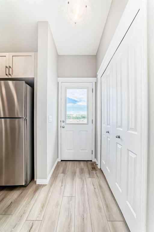 MLS® A2246757 - 662 Wolf Willow Boulevard SE in Wolf Willow Calgary, Residential