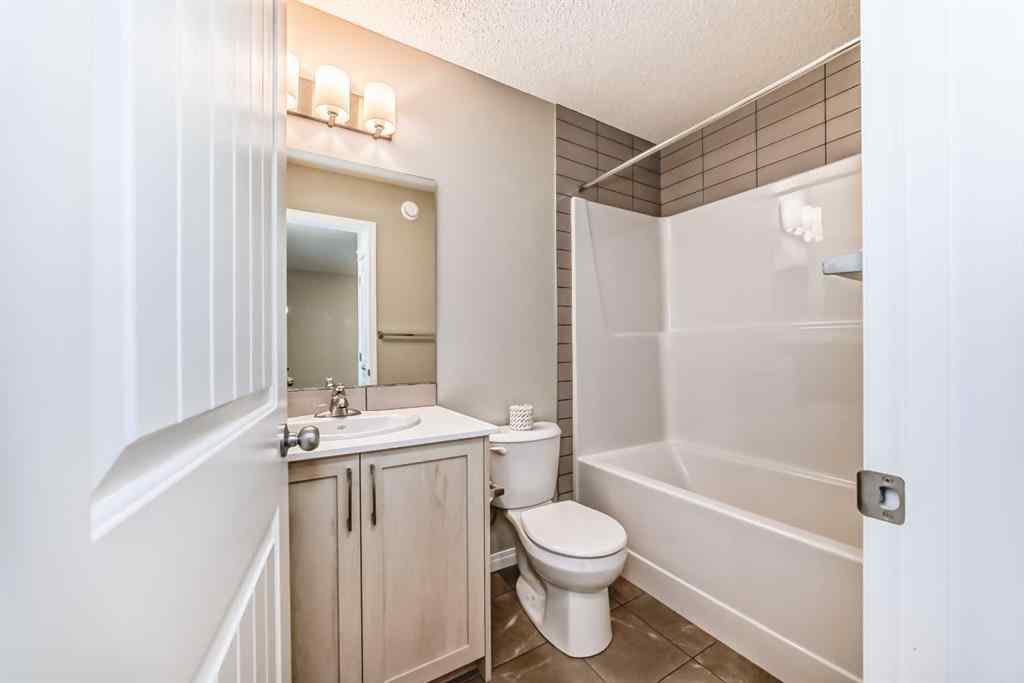 MLS® A2246757 - 662 Wolf Willow Boulevard SE in Wolf Willow Calgary, Residential
