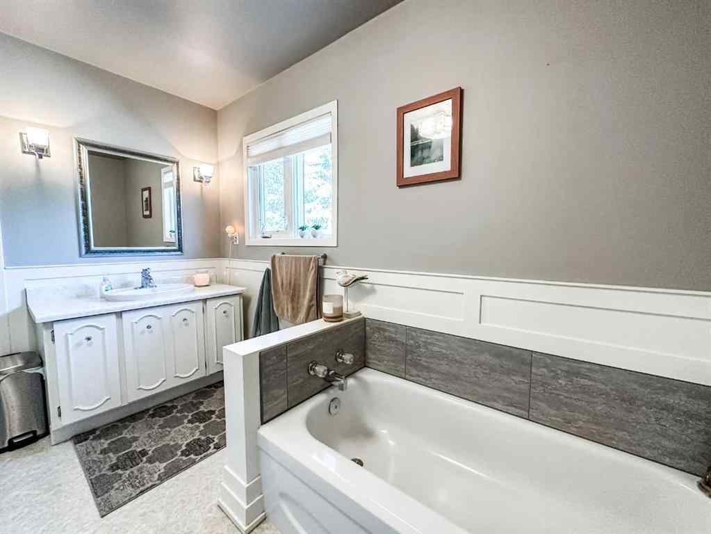MLS® A2246758 - 38403 Range Road 12-3   in NONE Rural Paintearth No. 18, County of, Residential