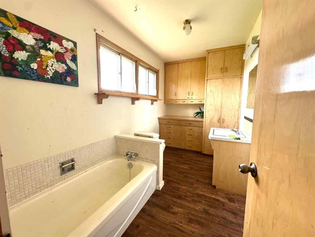 MLS® A2246760 - 400 Strom Street   in NONE Heisler, Residential