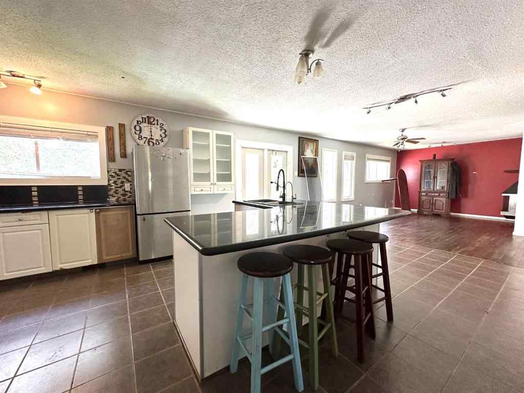 MLS® A2246760 - 400 Strom Street   in NONE Heisler, Residential