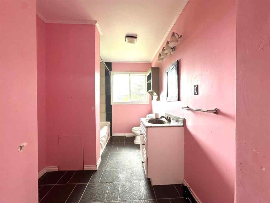 MLS® A2246760 - 400 Strom Street   in NONE Heisler, Residential
