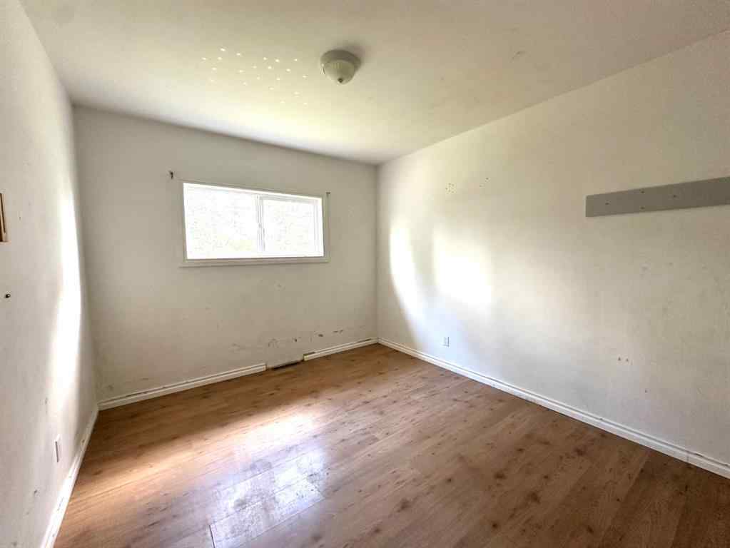 MLS® A2246760 - 400 Strom Street   in NONE Heisler, Residential