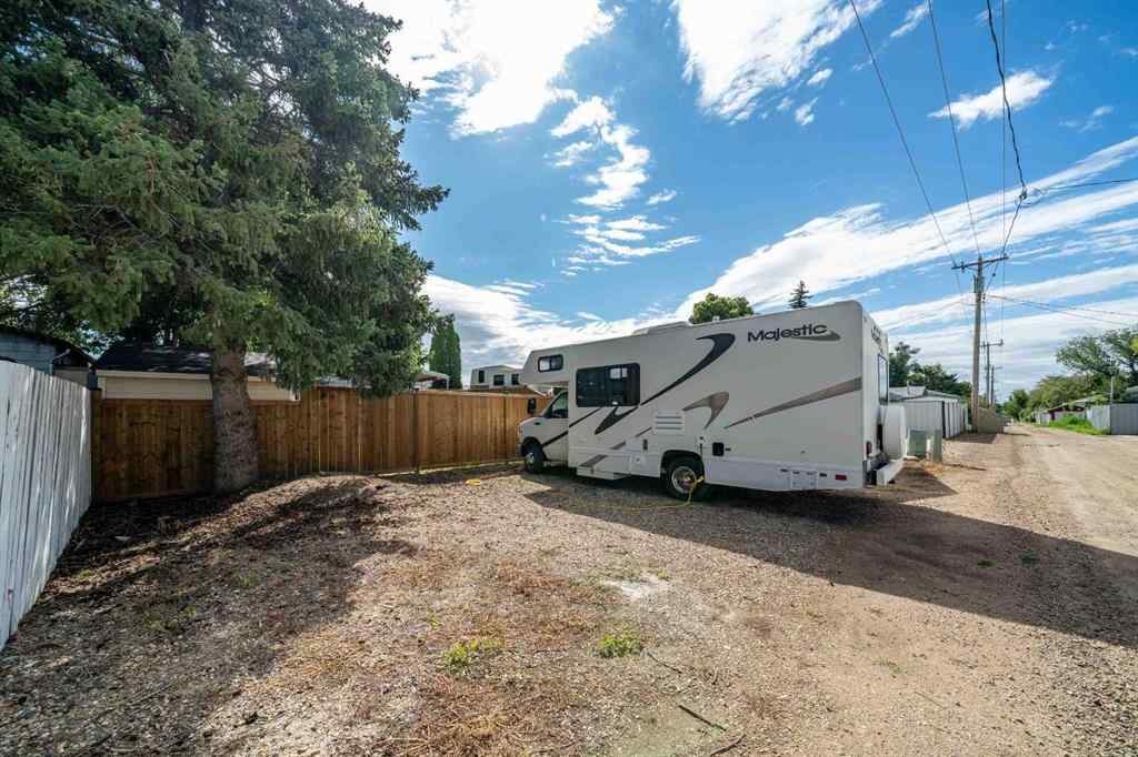 MLS® A2246764 - 324 6 Street SE in NONE Redcliff, Residential