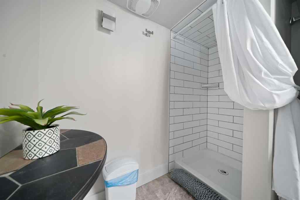 MLS® A2246764 - 324 6 Street SE in NONE Redcliff, Residential