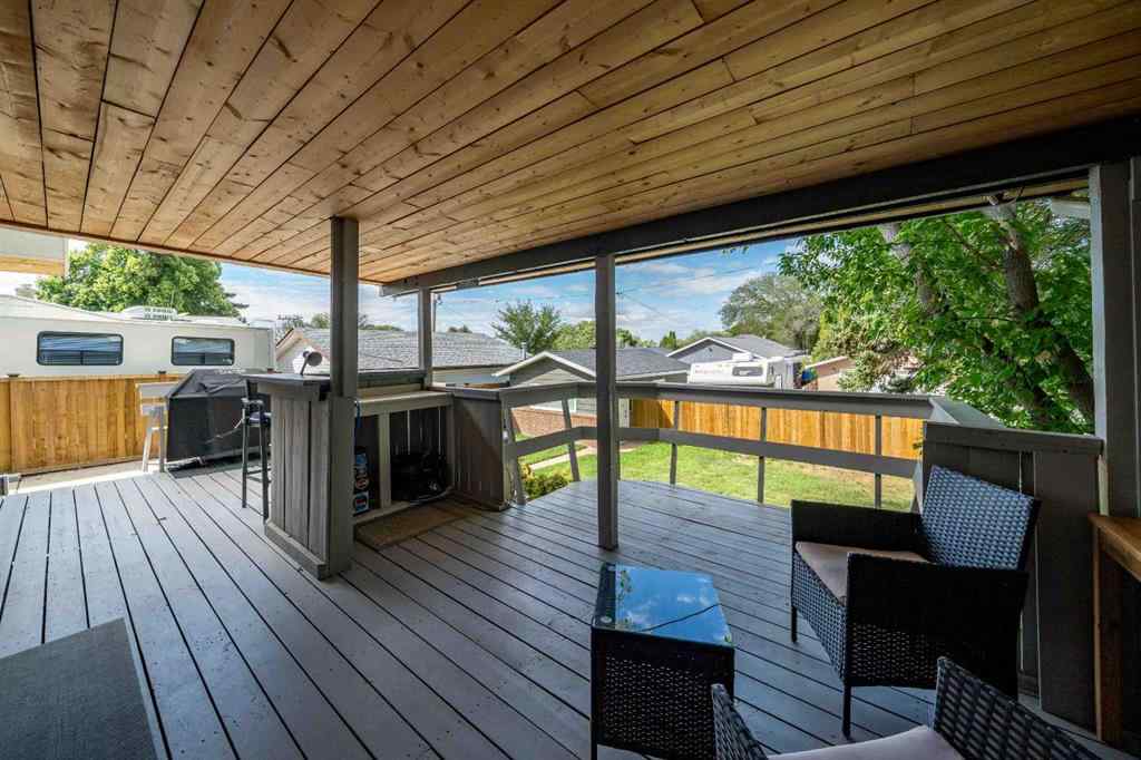 MLS® A2246764 - 324 6 Street SE in NONE Redcliff, Residential