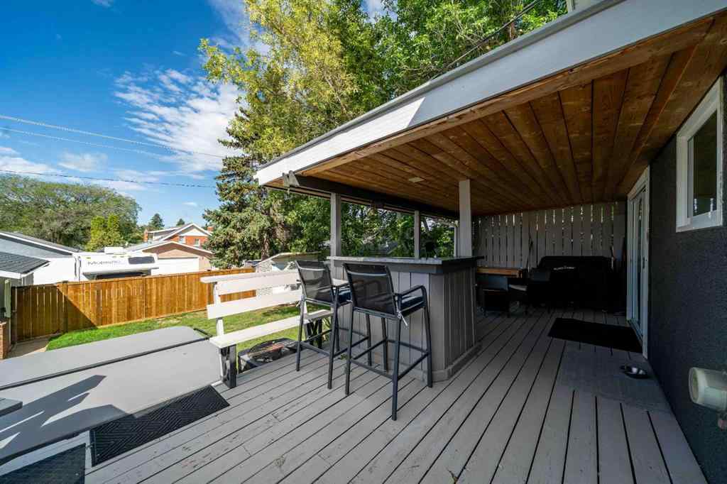 MLS® A2246764 - 324 6 Street SE in NONE Redcliff, Residential