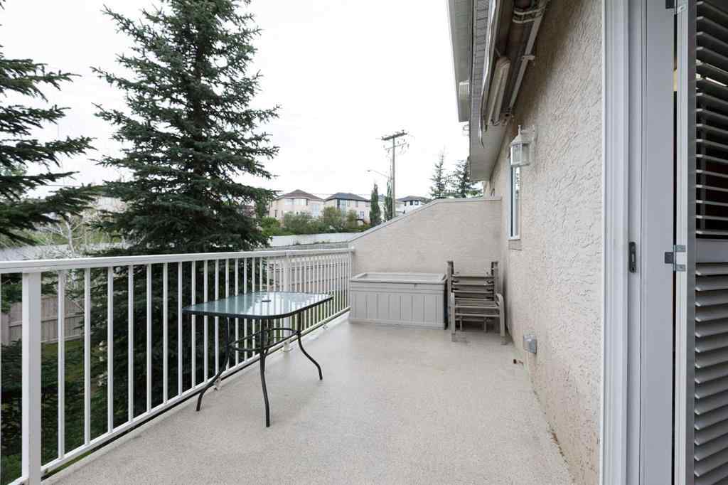 MLS® A2246771 - 136 Country Hills Gardens NW in Country Hills Calgary, Residential