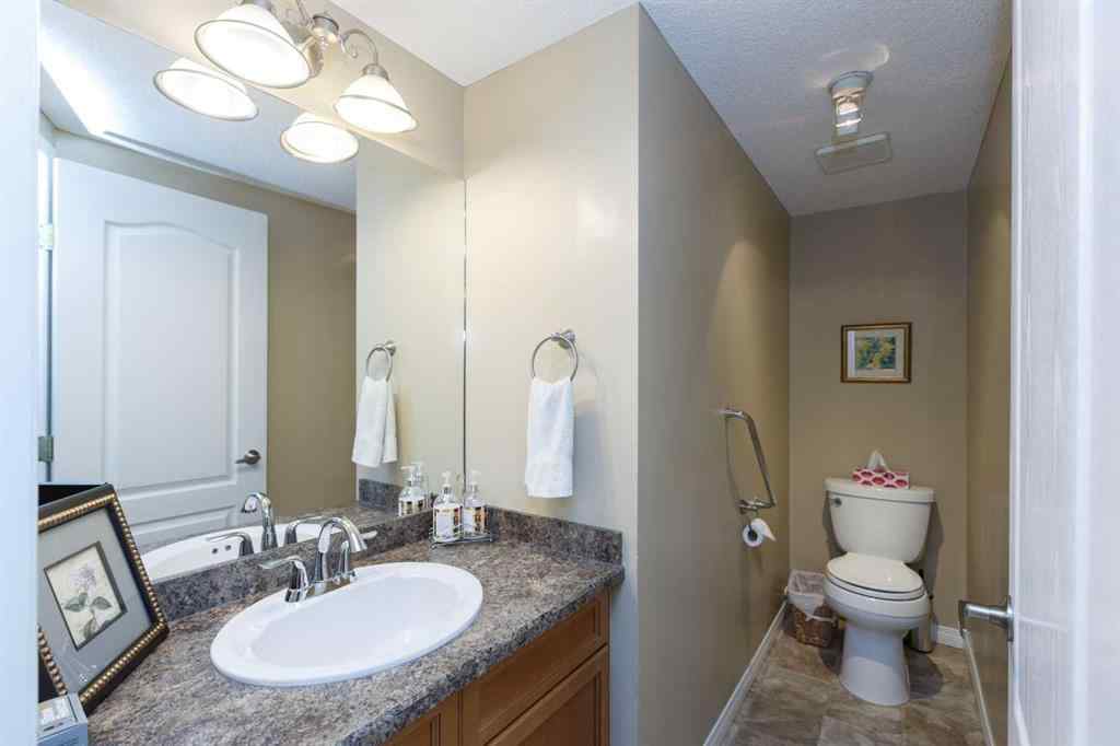 MLS® A2246771 - 136 Country Hills Gardens NW in Country Hills Calgary, Residential