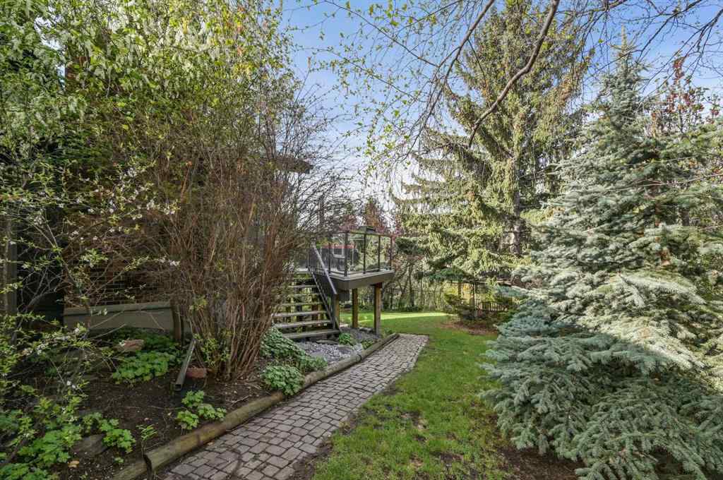 MLS® A2246775 - 127 Varsity Estates Grove NW in Varsity Calgary, Residential