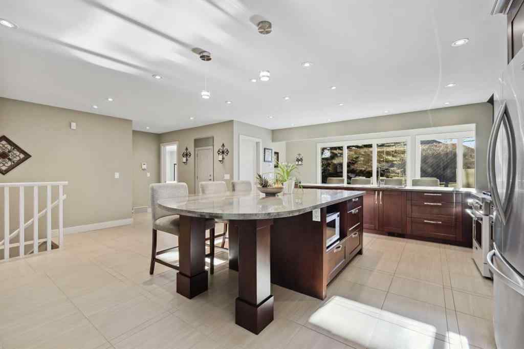 MLS® A2246775 - 127 Varsity Estates Grove NW in Varsity Calgary, Residential