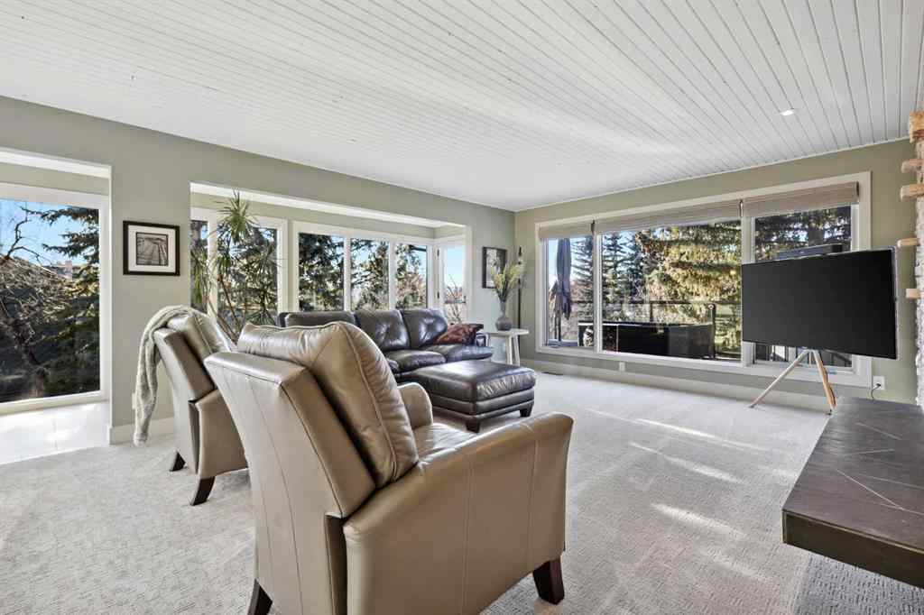 MLS® A2246775 - 127 Varsity Estates Grove NW in Varsity Calgary, Residential