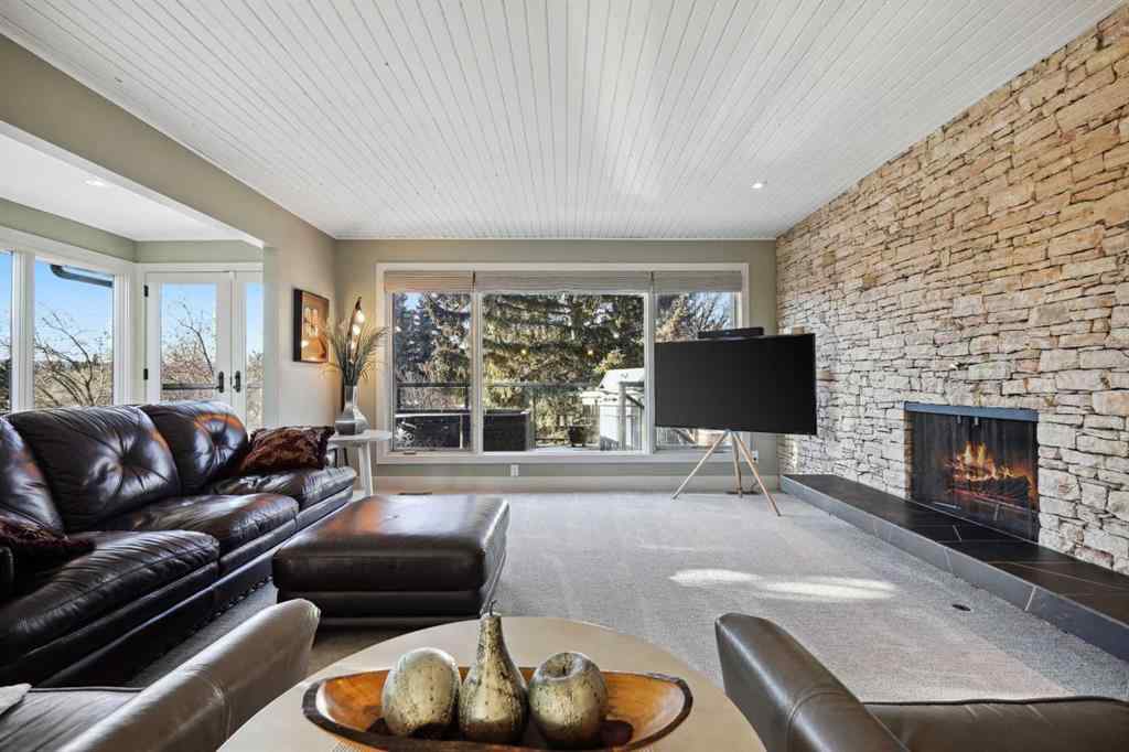 MLS® A2246775 - 127 Varsity Estates Grove NW in Varsity Calgary, Residential