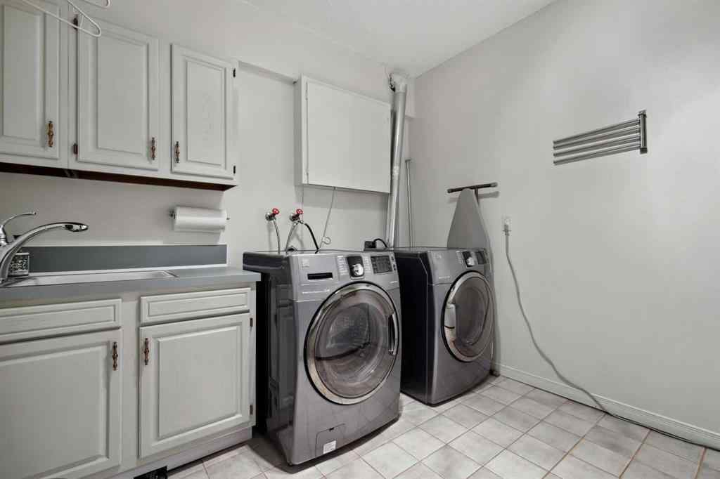 MLS® A2246775 - 127 Varsity Estates Grove NW in Varsity Calgary, Residential
