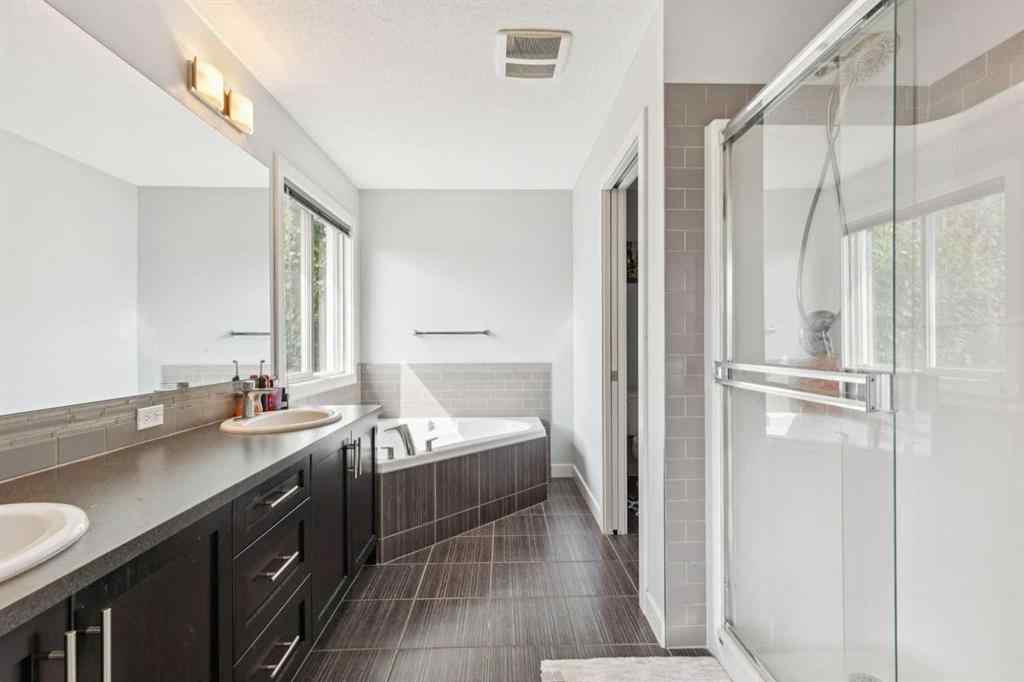 MLS® A2246779 - 325 Evanspark Gardens NW in Evanston Calgary, Residential