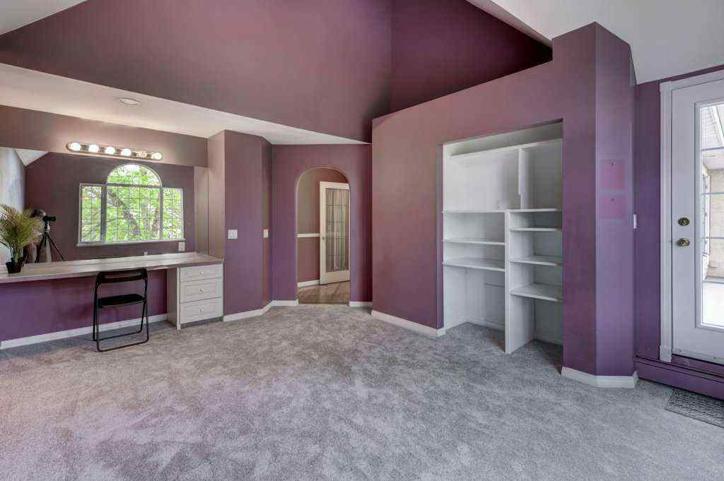 MLS® A2246781 - Unit #301 705 56 Avenue SW in Windsor Park Calgary, Residential
