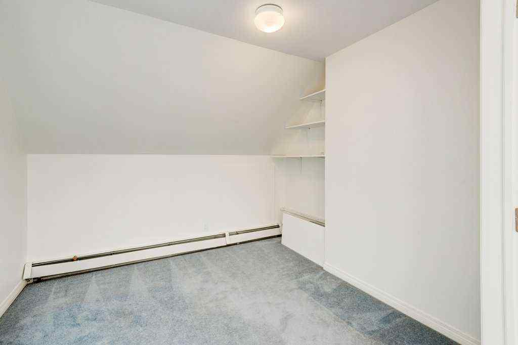 MLS® A2246781 - Unit #301 705 56 Avenue SW in Windsor Park Calgary, Residential