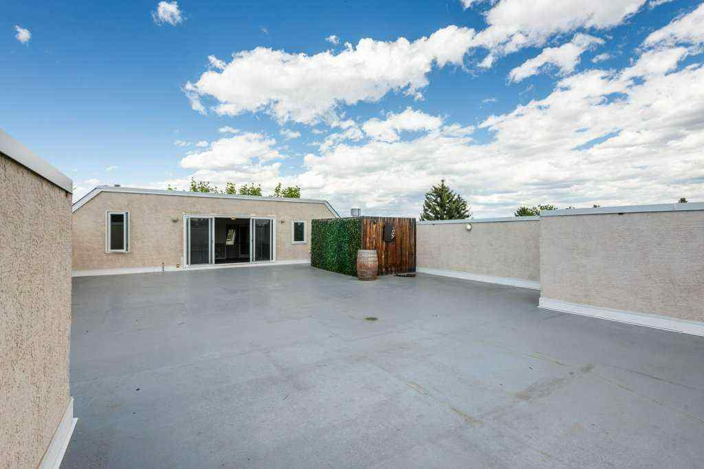 MLS® A2246781 - Unit #301 705 56 Avenue SW in Windsor Park Calgary, Residential