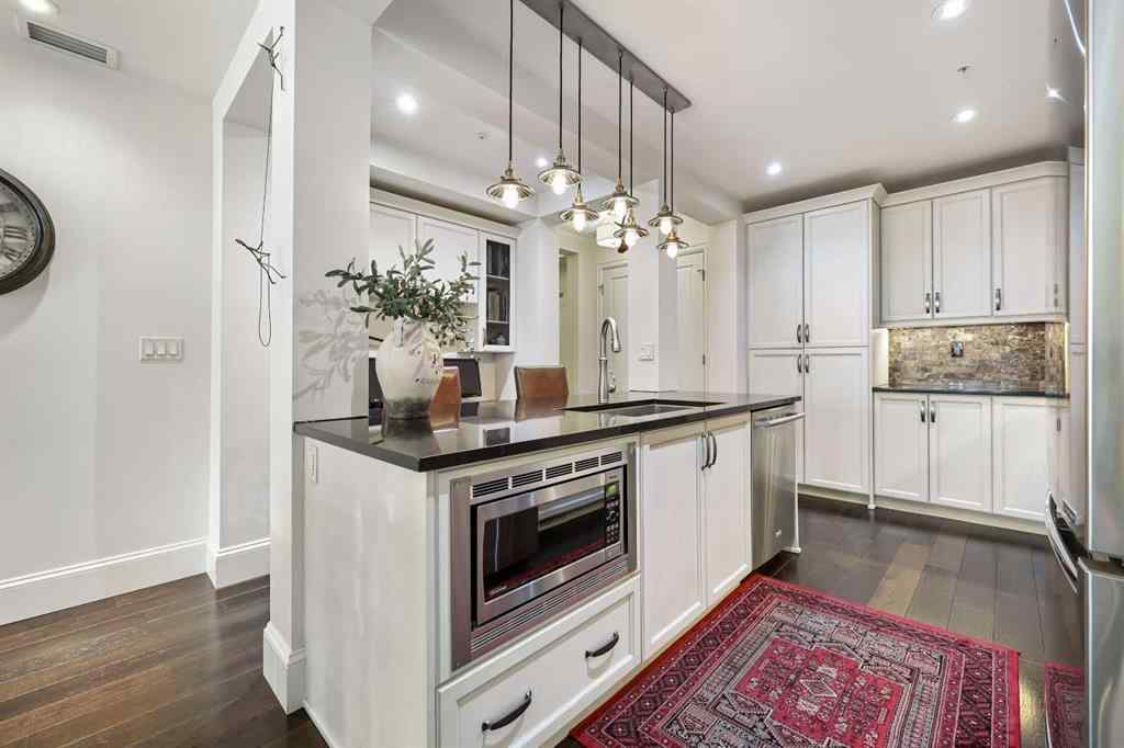 MLS® A2246782 - Unit #105 121 Quarry Way SE in Douglasdale/Glen Calgary, Residential
