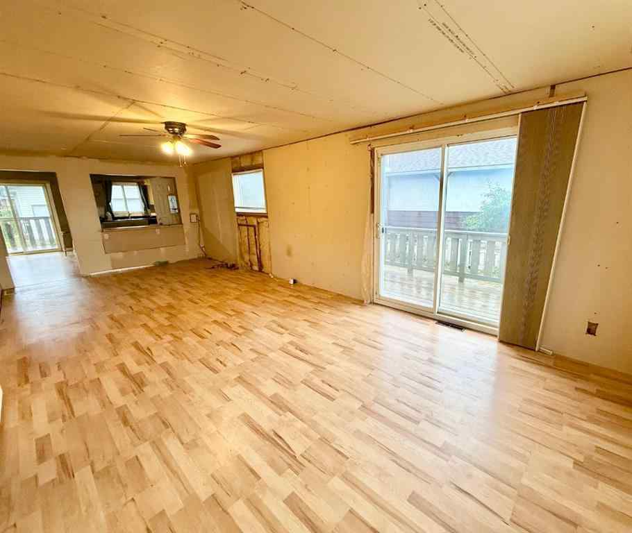 MLS® A2246786 - 160 SHERWOOD Drive  in Mountain View Hinton, Residential