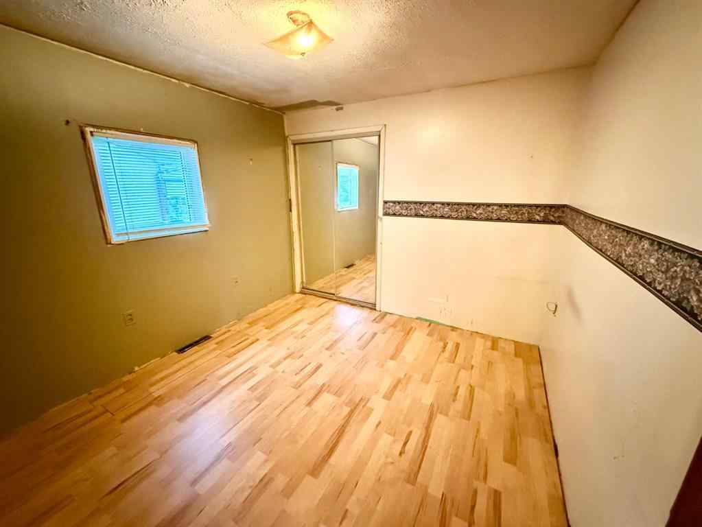 MLS® A2246786 - 160 SHERWOOD Drive  in Mountain View Hinton, Residential