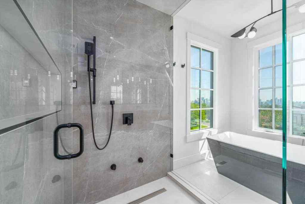 MLS® A2246791 - 2504 19A Street SW in Bankview Calgary, Residential