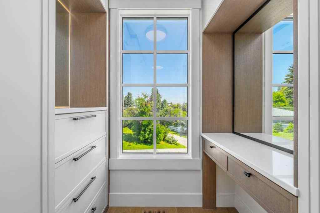 MLS® A2246791 - 2504 19A Street SW in Bankview Calgary, Residential