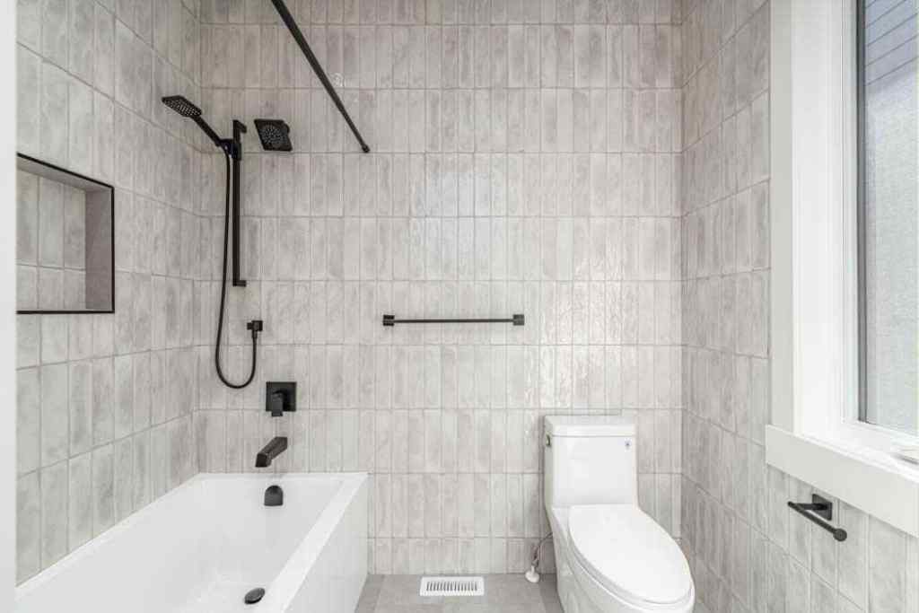 MLS® A2246791 - 2504 19A Street SW in Bankview Calgary, Residential