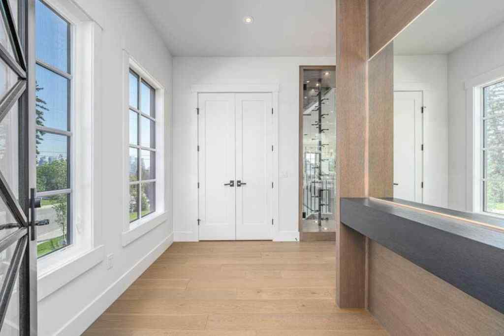 MLS® A2246791 - 2504 19A Street SW in Bankview Calgary, Residential