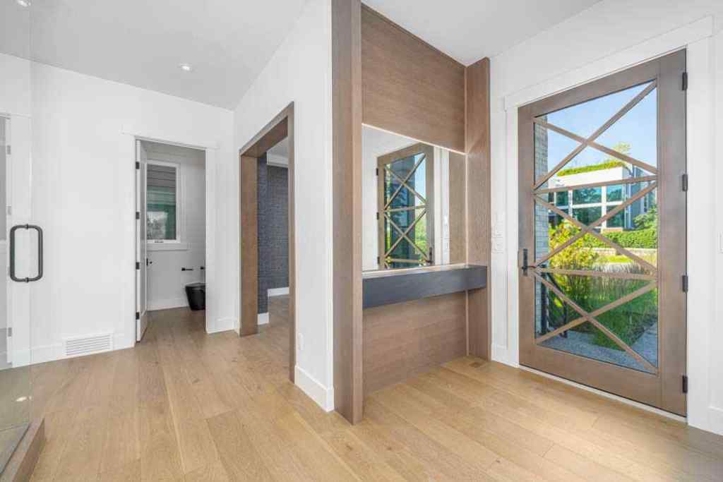 MLS® A2246791 - 2504 19A Street SW in Bankview Calgary, Residential