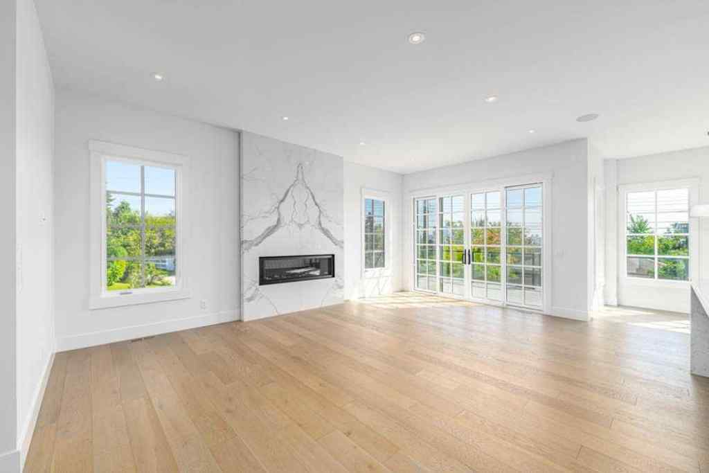 MLS® A2246791 - 2504 19A Street SW in Bankview Calgary, Residential