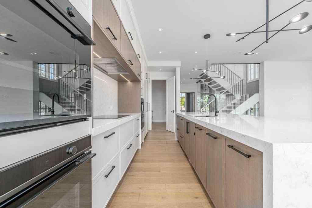 MLS® A2246791 - 2504 19A Street SW in Bankview Calgary, Residential