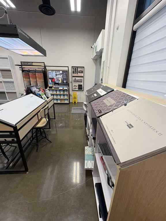 MLS® A2246822 -     in  Calgary, Commercial