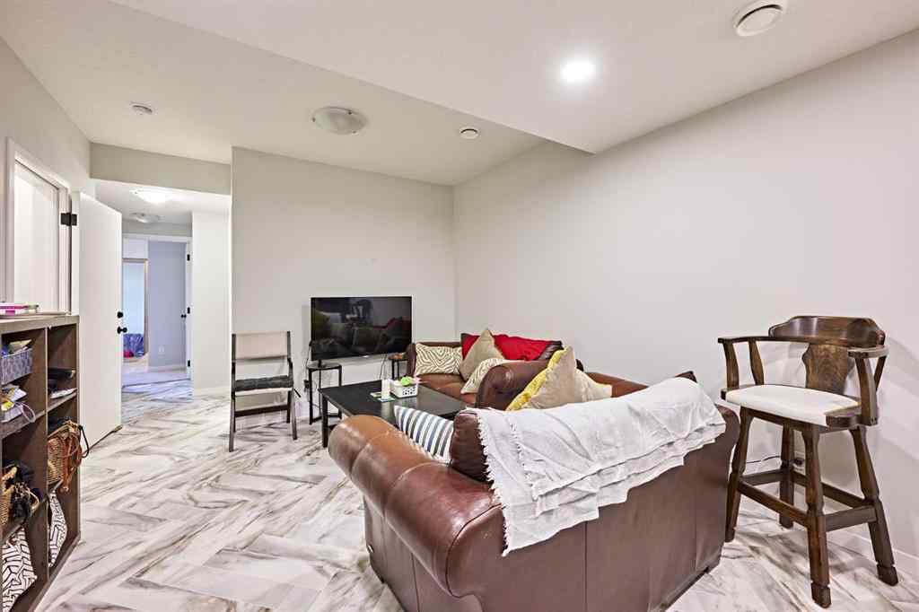 MLS® A2246829 - 95 ARBOUR LAKE Heights NW in Arbour Lake Calgary, Residential