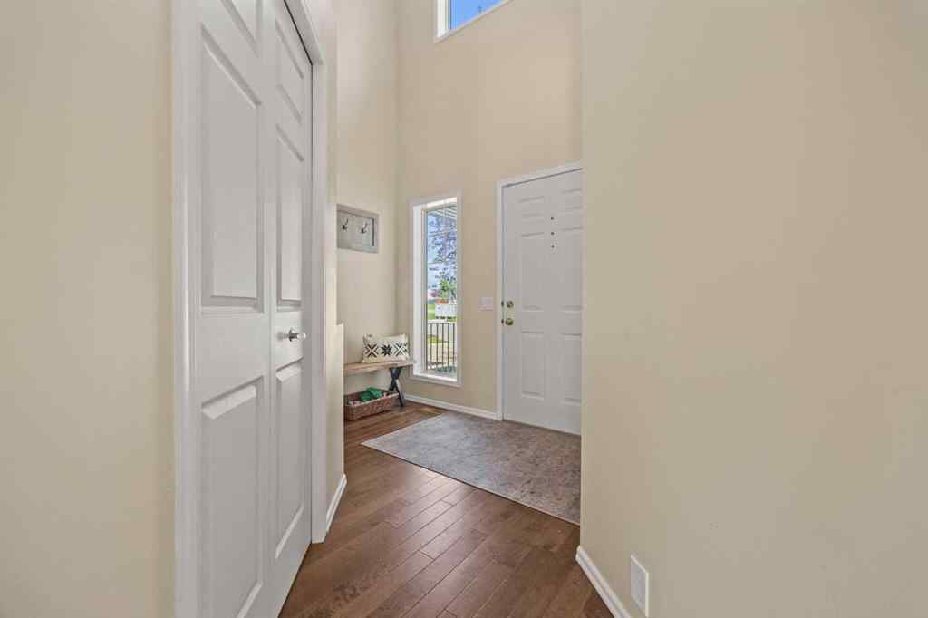 MLS® A2246831 - 71 Somercrest Close SW in Somerset Calgary, Residential
