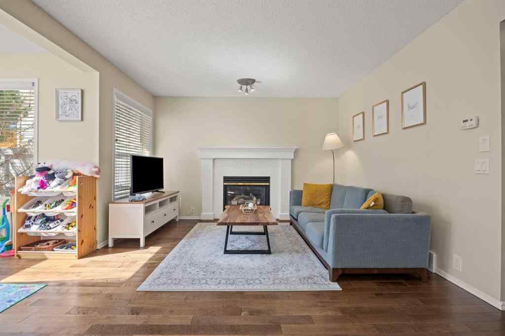 MLS® A2246831 - 71 Somercrest Close SW in Somerset Calgary, Residential