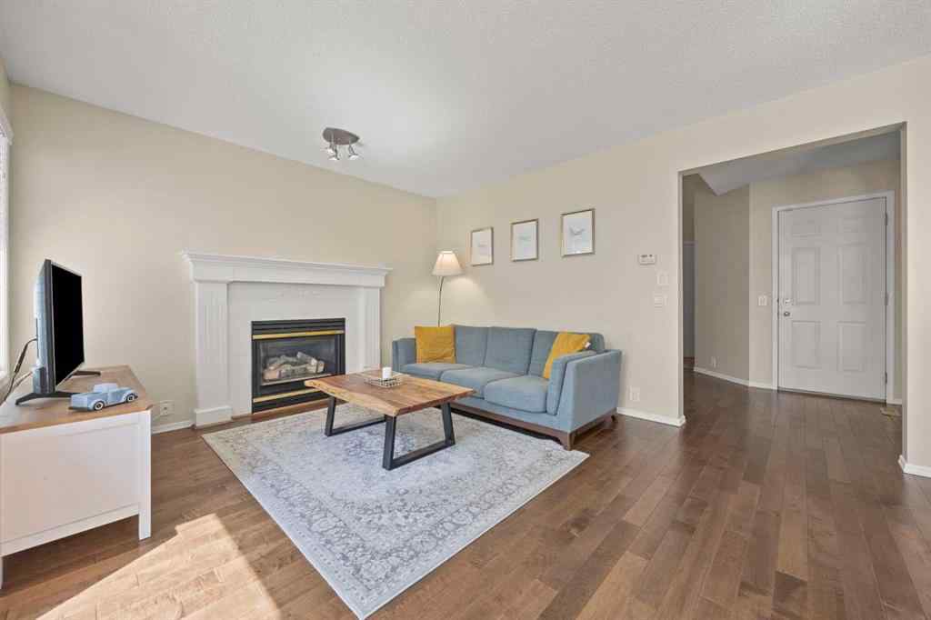 MLS® A2246831 - 71 Somercrest Close SW in Somerset Calgary, Residential