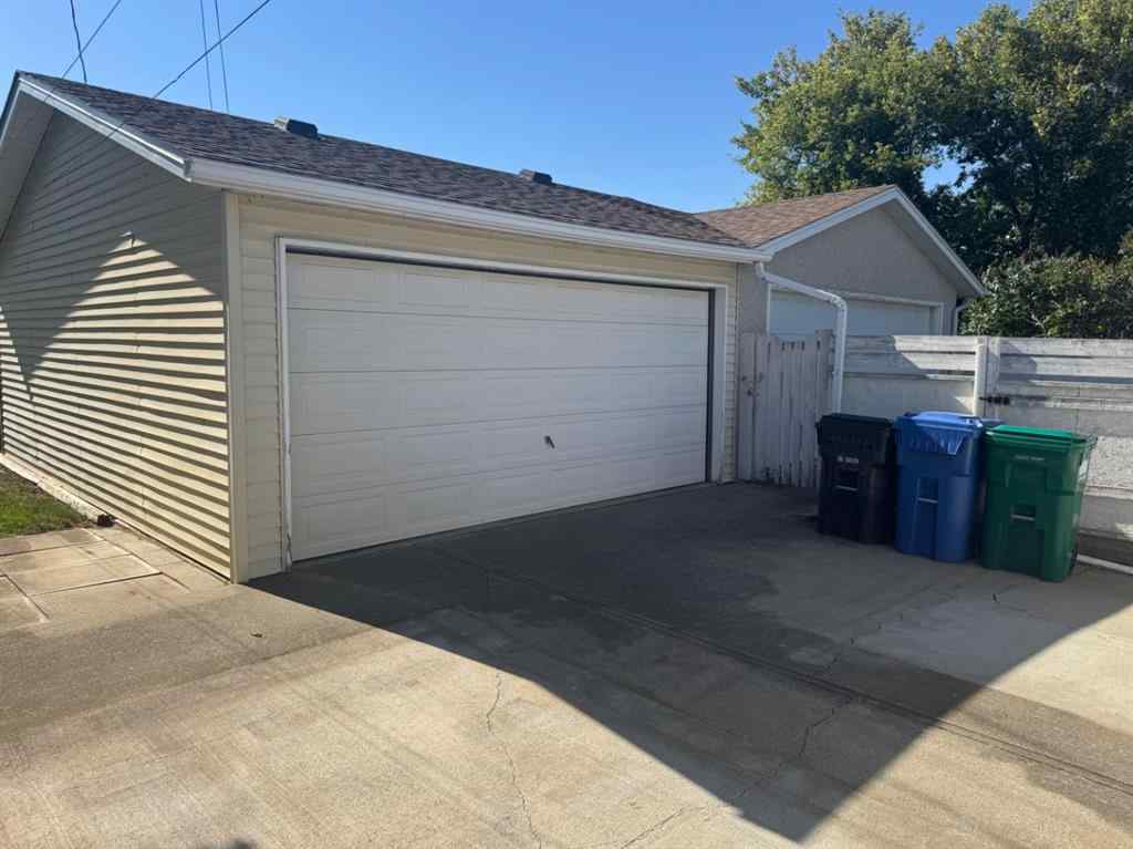 MLS® A2246842 - 1025 25 Street S in Agnes Davidson Lethbridge, Residential