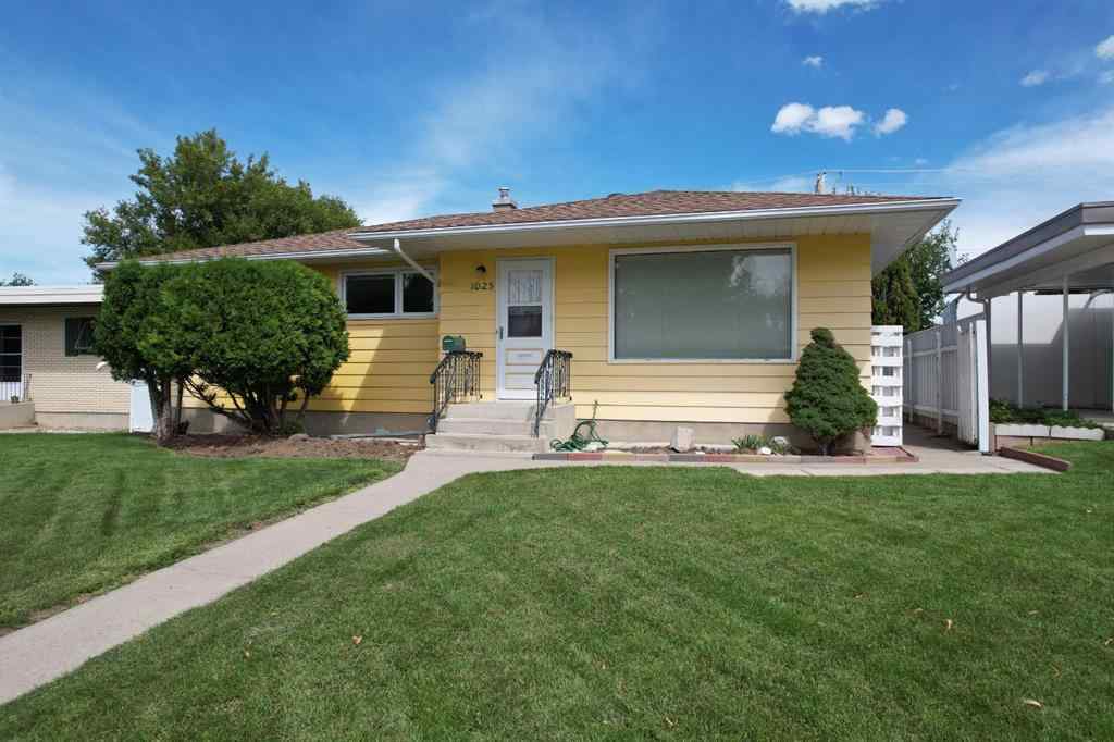 MLS® A2246842 - 1025 25 Street S in Agnes Davidson Lethbridge, Residential