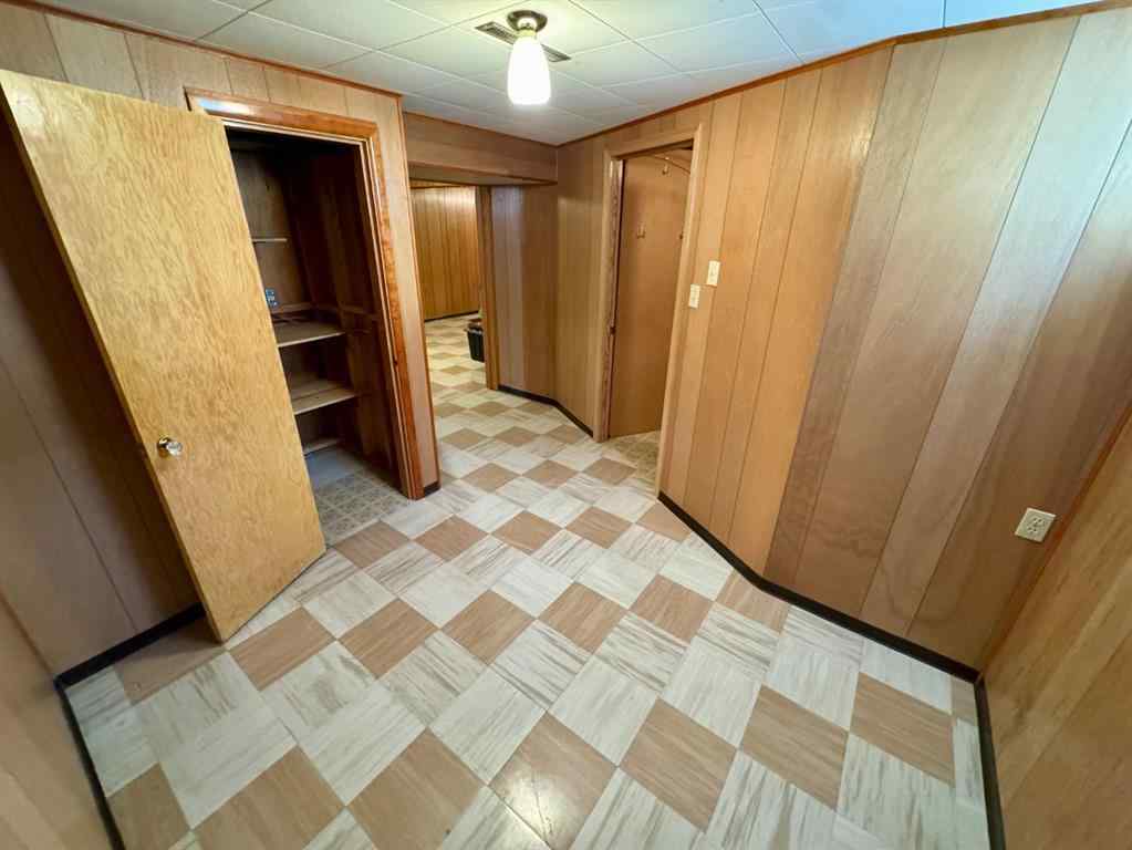 MLS® A2246842 - 1025 25 Street S in Agnes Davidson Lethbridge, Residential