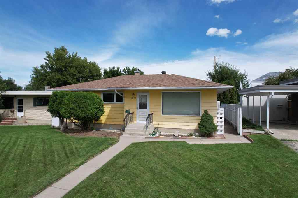 MLS® A2246842 - 1025 25 Street S in Agnes Davidson Lethbridge, Residential