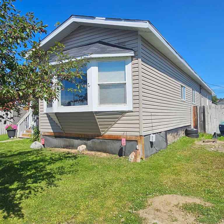 MLS® A2246862 - 613 53 Street   in Edson Edson, Residential